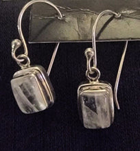 Load image into Gallery viewer, Silver & Semi precious earrings