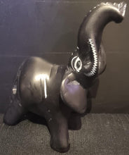 Load image into Gallery viewer, Kisii Stone Carvings (Soap Stone)